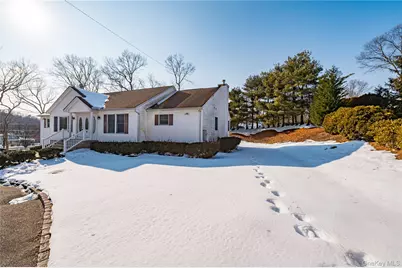 166 Grassy Pond Drive S, Smithtown, NY 11787 - Photo 38
