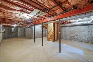 11 Cranberry Cir, Medford, NY 11763 - Photo 34