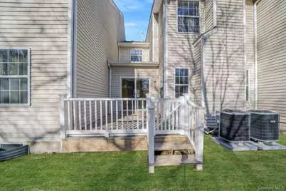 11 Cranberry Circle, Medford, NY 11763 - Photo 36