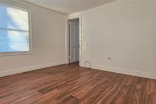 20 Hamilton Ave, Oyster Bay, NY 11771 - Photo 8