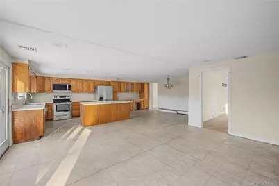 18 Woodbrook Drive, Ridge, NY 11961 - Photo 18