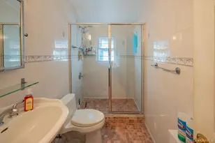 196-11 Pompeii Ave, Hollis, NY 11423 - Photo 24