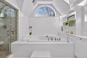 181 Hillair Cir, White Plains, NY 10605 - Photo 28