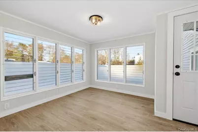 1347 Gardiner Drive, Bay Shore, NY 11706 - Photo 16