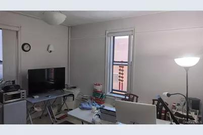 136-39 41st Avenue #5D, Flushing, NY 11355 - Photo 4