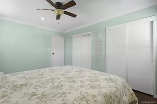 294 Edmunton Dr, North Babylon, NY 11703 - Photo 10