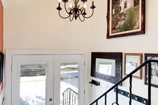 192 Park Ave, New Hyde Park, NY 11040 - Photo 2