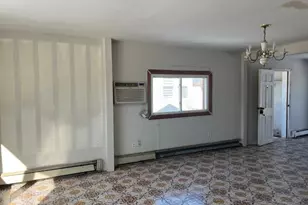 605 S Ocean Ave, Freeport, NY 11520 - Photo 4