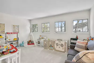 23 Lyons Place, Larchmont, NY 10538 - Photo 8