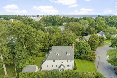 23 Lyons Place, Larchmont, NY 10538 - Photo 4