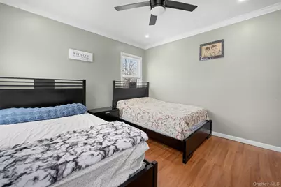 35 Barwick Street, Floral Park, NY 11001 - Photo 30