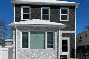 35 Barwick St, Floral Park, NY 11001 - Photo 2