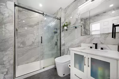 35 Barwick Street, Floral Park, NY 11001 - Photo 22