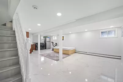 35 Barwick Street, Floral Park, NY 11001 - Photo 36