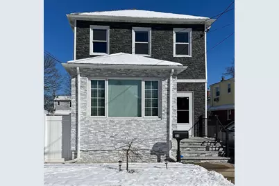 35 Barwick Street, Floral Park, NY 11001 - Photo 1