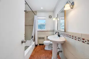 4 Adams St, Hicksville, NY 11801 - Photo 16