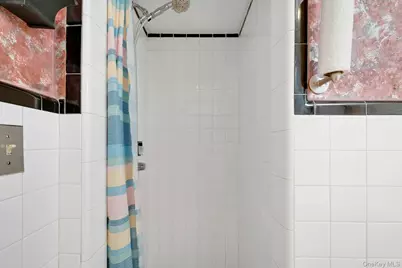 42 Williams Avenue, Hillcrest, NY 10977 - Photo 28