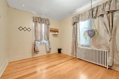 42 Williams Avenue, Hillcrest, NY 10977 - Photo 18