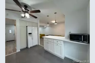 25 Alma Lane, Plainview, NY 11803 - Photo 6