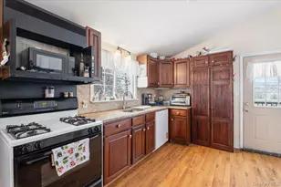 4 Beach Way Dr, Holmes, NY 12531 - Photo 4