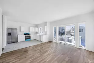 10 8th Ave, East Rockaway, NY 11518 - Photo 6