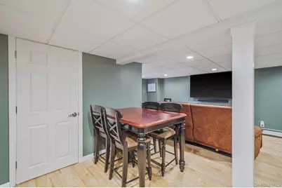 1384 Dieman Lane, East Meadow, NY 11554 - Photo 28