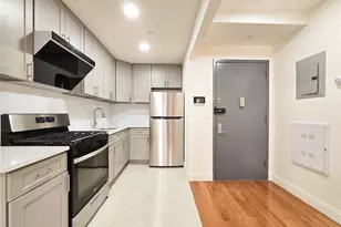 141-15 Cherry Ave, Flushing, NY 11355 - Photo 6