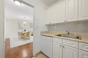 56 Doyer Ave, White Plains, NY 10605 - Photo 6