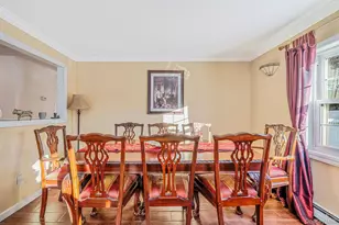 9 Norway Pine Dr, Medford, NY 11763 - Photo 10