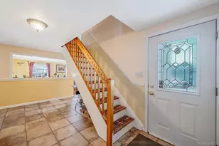 9 Norway Pine Dr, Medford, NY 11763 - Photo 4