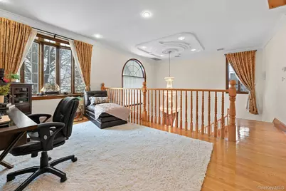 6537 169th Street, Fresh Meadows, NY 11365 - Photo 18