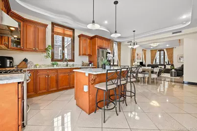 6537 169th Street, Fresh Meadows, NY 11365 - Photo 14