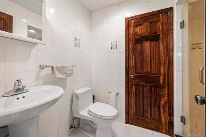 6537 169th Street, Fresh Meadows, NY 11365 - Photo 32