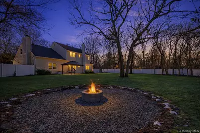 36 S. Cozine Road, Center Moriches, NY 11934 - Photo 4