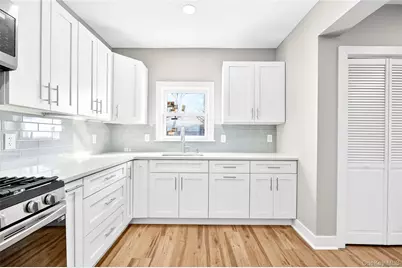 4 E Railroad Avenue, West Haverstraw, NY 10993 - Photo 8