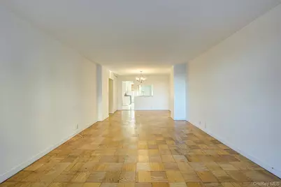 70-25 Yellowstone Boulevard #7M, Forest Hills, NY 11375 - Photo 10