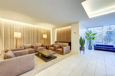 70-25 Yellowstone Boulevard #7M, Forest Hills, NY 11375 - Photo 4