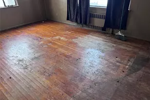 728 Martin Dr, Uniondale, NY 11553 - Photo 8