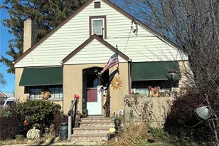 22 W 12th St, Huntington Station, NY 11746 - Photo 34