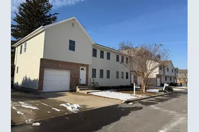 8 Caruso Court, Glen Cove, NY 11542 - Photo 4