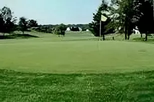 843 Madeira Blvd, Melville, NY 11747 - Photo 26