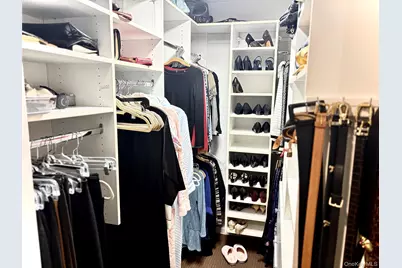 843 Madeira Boulevard, Melville, NY 11747 - Photo 16