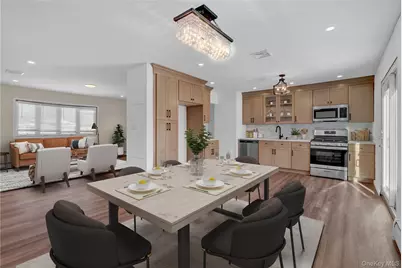 293 Avenue B, Ronkonkoma, NY 11779 - Photo 8