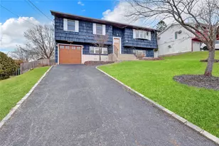 293 Avenue B, Ronkonkoma, NY 11779 - Photo 2