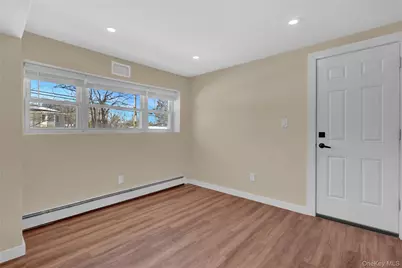 293 Avenue B, Ronkonkoma, NY 11779 - Photo 24
