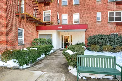 609 Palmer Road #5L, Yonkers, NY 10701 - Photo 32