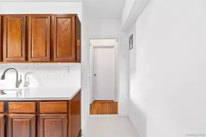 609 Palmer Road #5L, Yonkers, NY 10701 - Photo 12