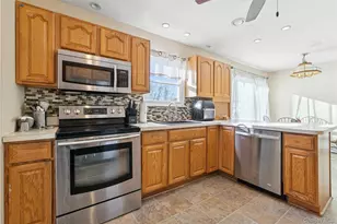 12 Ormand Ave, Medford, NY 11763 - Photo 10