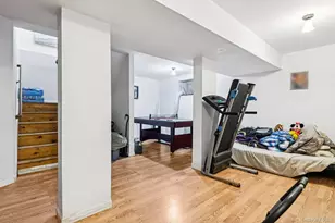 71 Washington Ave, Wheatley Heights, NY 11798 - Photo 14