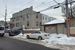 93-02 202nd St, Hollis, NY 11423 - Photo 4